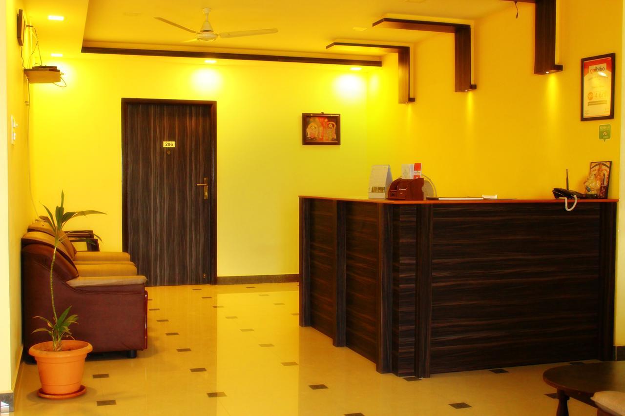 Chandran Hyline Chennai Exteriör bild
